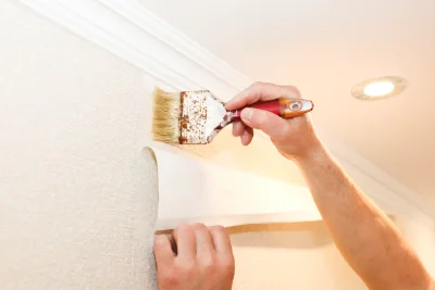 Pose de papier peint à Yquebeuf — revêtements muraux et toiles de verre